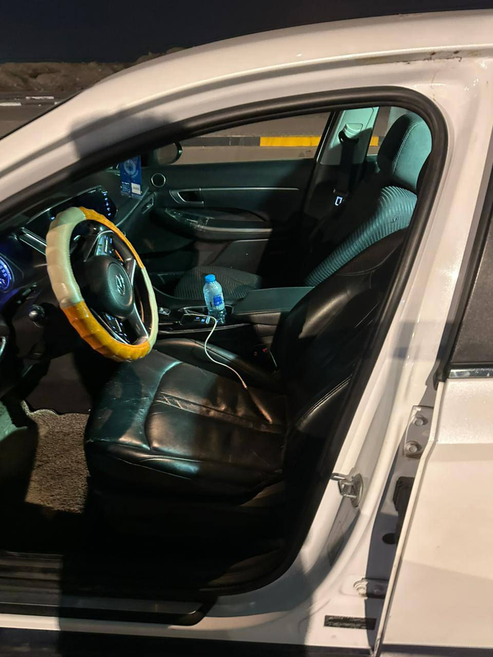 اسلام عليكم ورحمه الله هونداي سوناتا 21 غاز  اصل اصل خط واحد وارد كوري بهيهه من كوريا  3 قطع صبغ ولباقي مكفول السيارة جاهزه للخير تراي زيرو رقم شمالي محرك ألفين. Lpi كيرومحرك بل كارتون السيارة فول اوبشن ما عدا البنو راما توقف ذاتيه رادارات وهواي بيهه مواصفات معروفة.    البصرة الحيانيه الرقم ***********  السعر 138بدوبيهه مجال تجي وتدلل البصرة, العراق
