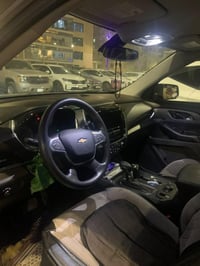 شوفر ترافرس 2021  حادثها چاملغ مبدل ومصبوغ نفس اللون لون اسمنتي مميز  ...