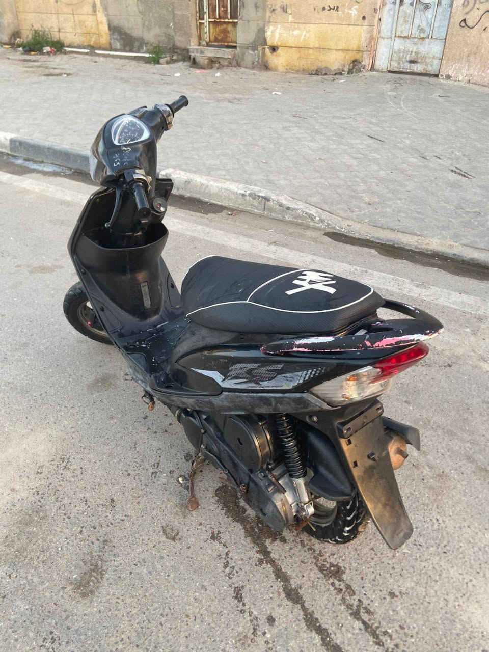 سلام عليكم ماكس عدله بلاديه ما مفتوحه دراجه حلوه ستخدام شخصي ما متعوبه سعرها ٥٥٠ مكاني بصره زبير ***********
