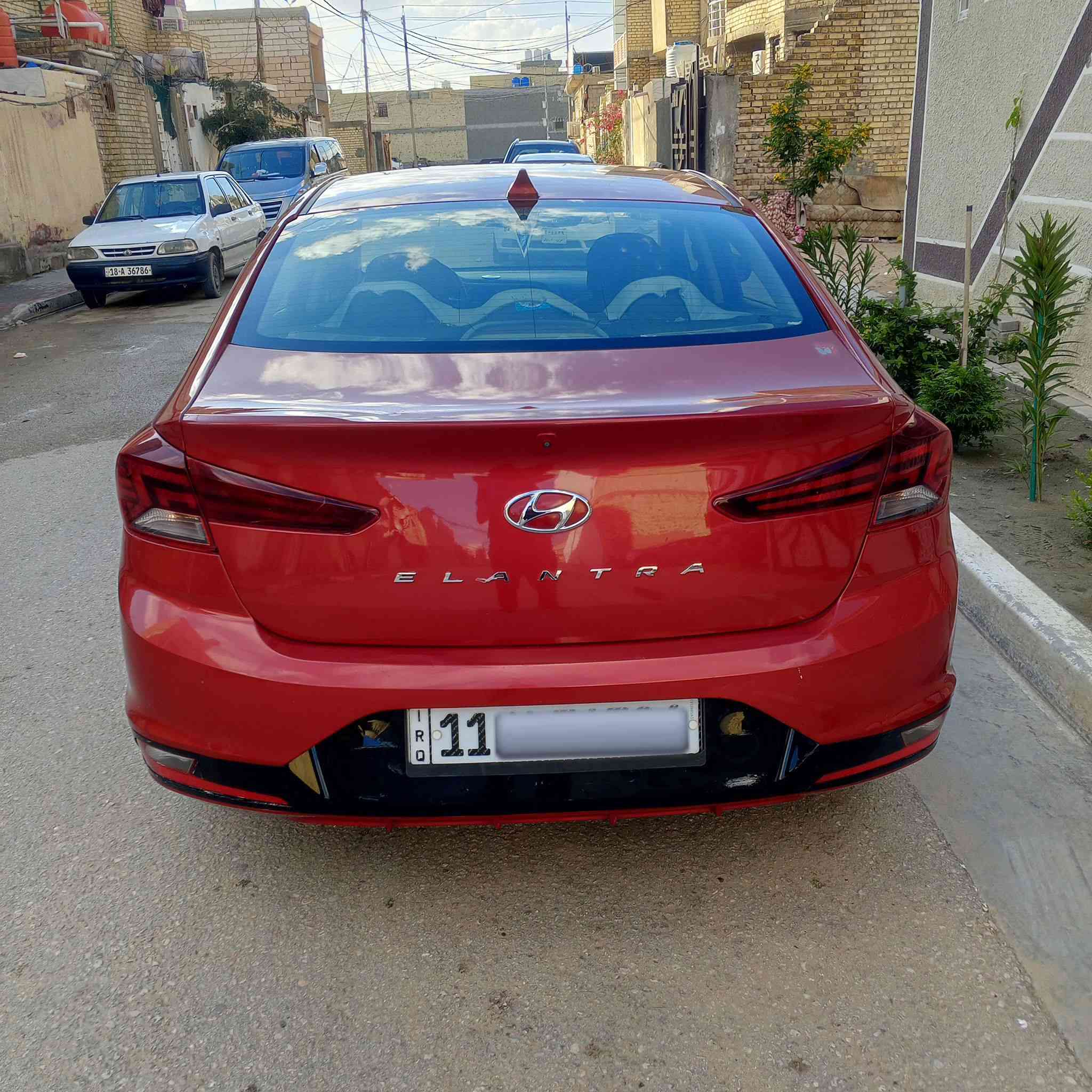 النترا 2019 أمريكي محرك 2000دوش كير اي تي بلاد
حادثها بس بنيد بدون دواخل شرط وحاليا جارد
رقم بغداد دولي سنويه لل 30 مشروع وطني 
المواصفات نص فول 
شاشه كبيره.
 كامره
.رادار جانبي 
تحكم استرين 
وضعيات قياده 
لايت زنون 
منظومة غاز
صور السونار والحادث بلمنشور 
مكاني كربلاء القدس 
سعرها 130 الاتصال ***********
