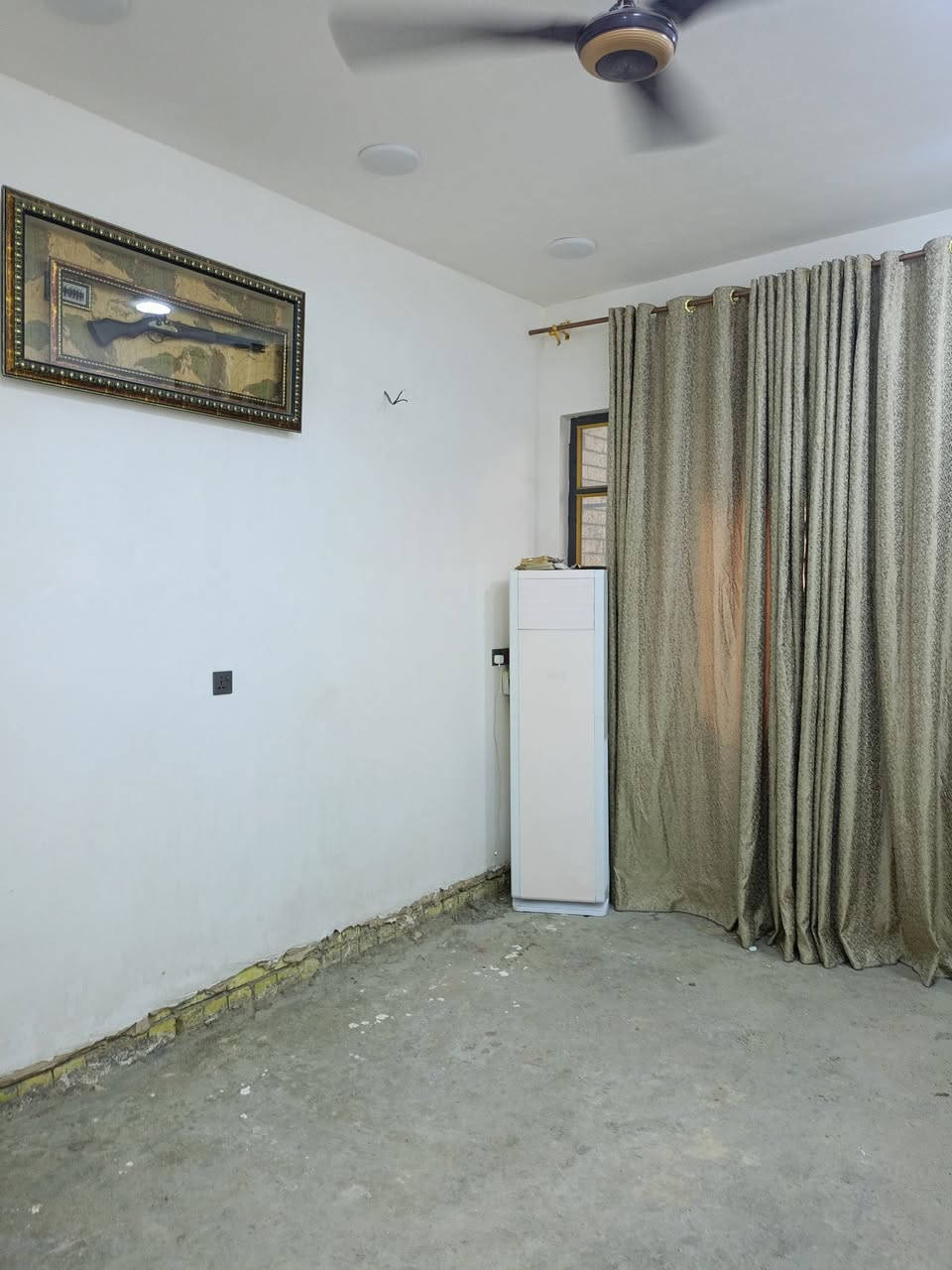 السلام عليكم بيت للبيع المساحة 100 متر
الزعفرانية دور الشرطة شارع الشمري الفرع السادس للأستفسار الأتصال ع رقم ***********
