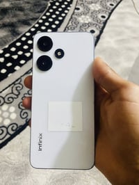 انفنكس هوت ٣٠ • ١٢٨ • رام ٨