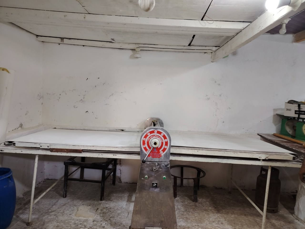 بيع مستعجل 
شيتر (فاتوحه)  بقلاوه ايراني للبيع 
حجم كبير عرض 120 
سعر 15 ورقه وبي مجال
مكان الديوانية قضاء الشامية 
استفسار عل رقم 
***********
