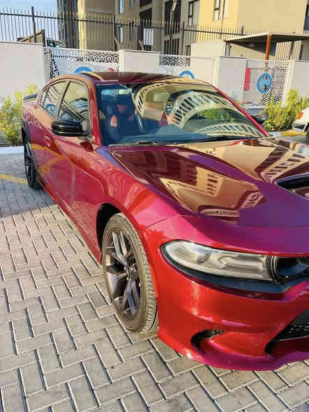 السلام عليكم
جارجر ٢٠١٩ جيتي وارد امريكي بدون ايرباك 
السيارة بدون حادث فقط مبدلين جاملغ خلفي
تخريب حته دعامية والغراض موجودة بصور امريكا
وبلعراق صار عندي طخه بل بنيد صبغت نصه حته براغية مافتحتهن 
وعندي سونار من اخذت سيارة سويته من بدي كار
محرك ٦ سلندر ٣٦٠٠ بلادي مامفتوح
كير بلادي مامفتوح 
مواصفات 
بصمة 
شاشه جبيرة
كشنات جلد حضن
كشن كهرباء
وضعيات قيادة سبورت
شفتات ستيرن رياضي 
رقم بغداد باسمي ماشيه ٦٤الف ميل
السعر ٢٠٠ بيها مجال لاتصال ***********
مكاني بغداد حي العامل
