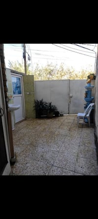 دار 100 م للبيع طابو زراعي سند 25  يحتوي على غرفه نوم وهول واستقبال  و...