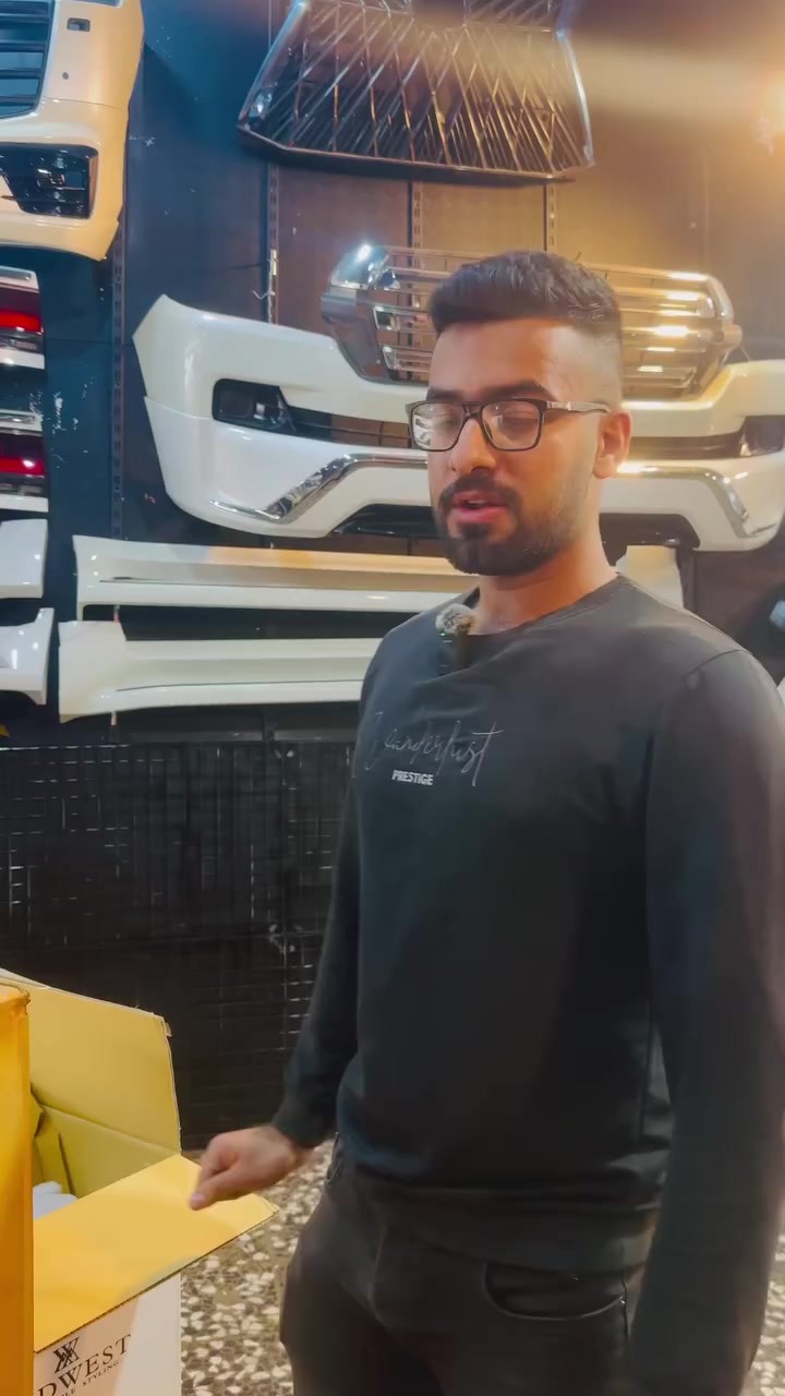 🚨 مو بس بلوجكترات… هذا ديزاين يغيّر شكل سيارتك كلياً 🚨

وصلتنه بلوجكترات تويوتا لاند كروزر 2008–2011
🔥 بتصميم مختلف عن المعتاد… لمسة عصرية + هيبة قوية بالشارع

✨ المميزات:
 • ديزاين ملفت وفخم يميزك عن الباقي
 • إضاءة قوية وواضحة خصوصاً بالليل
 • جودة عالية ونظافة زيرو
 • تركيب وضبط باحترافية

🚗 إذا تريد تطلع بسيارة شكلها “غير شكل” وتخطف الأنظار… هذا اختيارك الصح

📍 لا تضيع الفرصة… التميز يبدأ من يمنا

#لاندكروزر #ديزاين_مختلف #قطع_غيار

بغداد / الكرخ / صناعية البياع الشارع الثالث

***********
