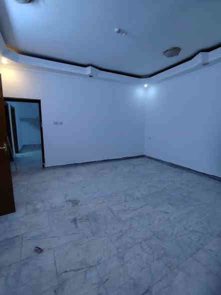 #للايجار في السيدية لدى مكتب الاعتماد الهندسي للعقار السيدية
___________________
#بيت مساحة 300م يحتوي على
#4غرف نوم
#صالة
#مطبخ
#خدمات
____________
سعر. مليونين وربع
________________
للاستفسار:*********** 📱✅
