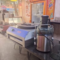 للبيع مستعمل كلش قليل منقله كامله للبيع  مكينه مال كريب جديده  خلاطات ...