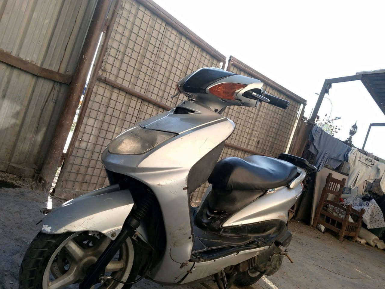 للبيع ياباني خطين سعر 300مكاني الشعب ***********
