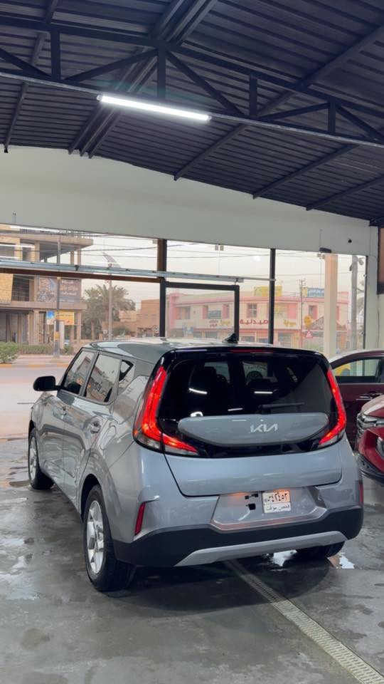 متوفر داخل صالة عرض شركة ( نجوم السواحل ) ✅
كيا صول 2025 فئه S دخول جديد 
حادث السياره گما موضح بالمنشور ( تبديل باب + صبغ دور الجاملغ ) 
بجم مقفول 📍+ بدون أيرباك 
1- شاشه كبيره 
2-ردارات جانبيه 
3-كامرا خلفيه دواره 
4-رادار أمامي 
5-تحديد مسار
6-أيقاف ذاتي 
7-مود درايف ( متعدد القياده ) 
وباقي المواصفات المعروفه 
معروضه 153 بيه مجال بسيط 
للأستفسار أكثر زورونا الى موقع الشركة 
بابل-حي الطياره - قرب شركة آسياسيل
او الأتصال ع الارقام التاليه 
*********** / محمد الحميري 
*********** / علي الجبوري
