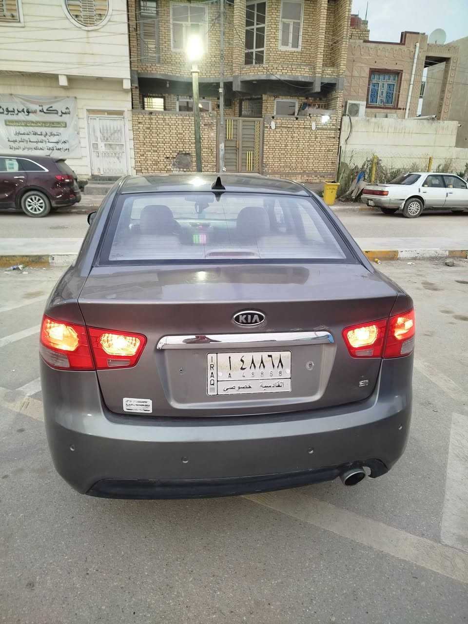 السلام عليكم سيراتو موديل 2010 خليجي مكينه 1600 كير حداديه كهربائيات تخم تاير جاهزه بصمه فول ماعده الفتحه لا ضربه ولا تبديل صبغ حزام جماليه اثر جراد المكان ناصرية مركز السعر 83 وبيه مجال قليل مكلف بل نشر مكلف بل نشر للاستفسار ***********
