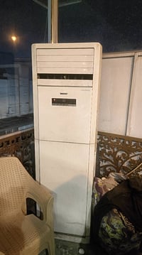 للبيع   سبالت توسوت عدد 2 عمودي حجم الواحد 3 طن شغالات في أفضل حال اصد...