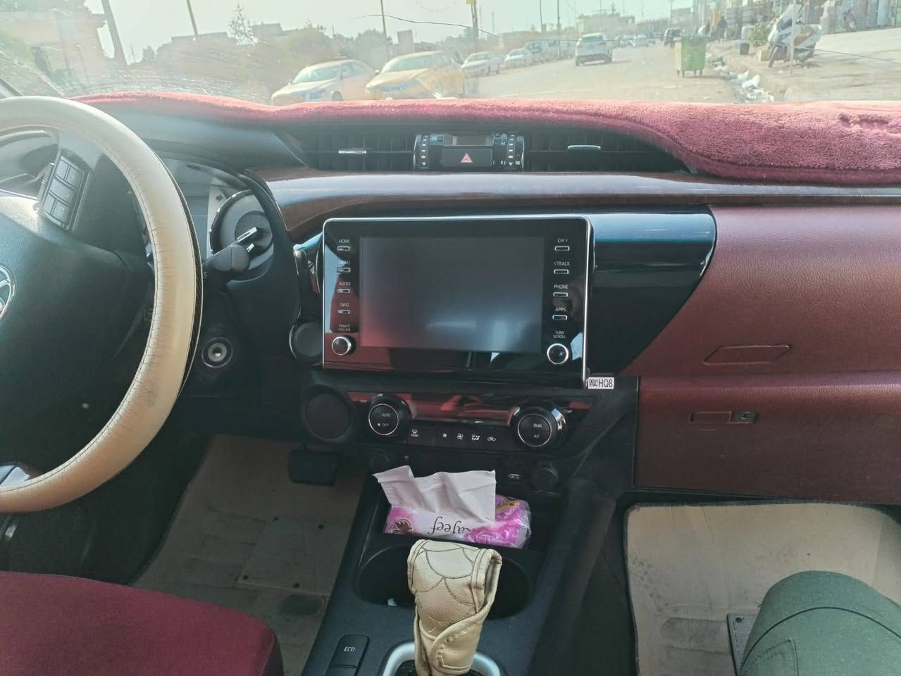 السلام عليكم هايلوكس كويتي 2024كفاله عامه ماشيه 50
السعر305وبيه مجال 
***********
