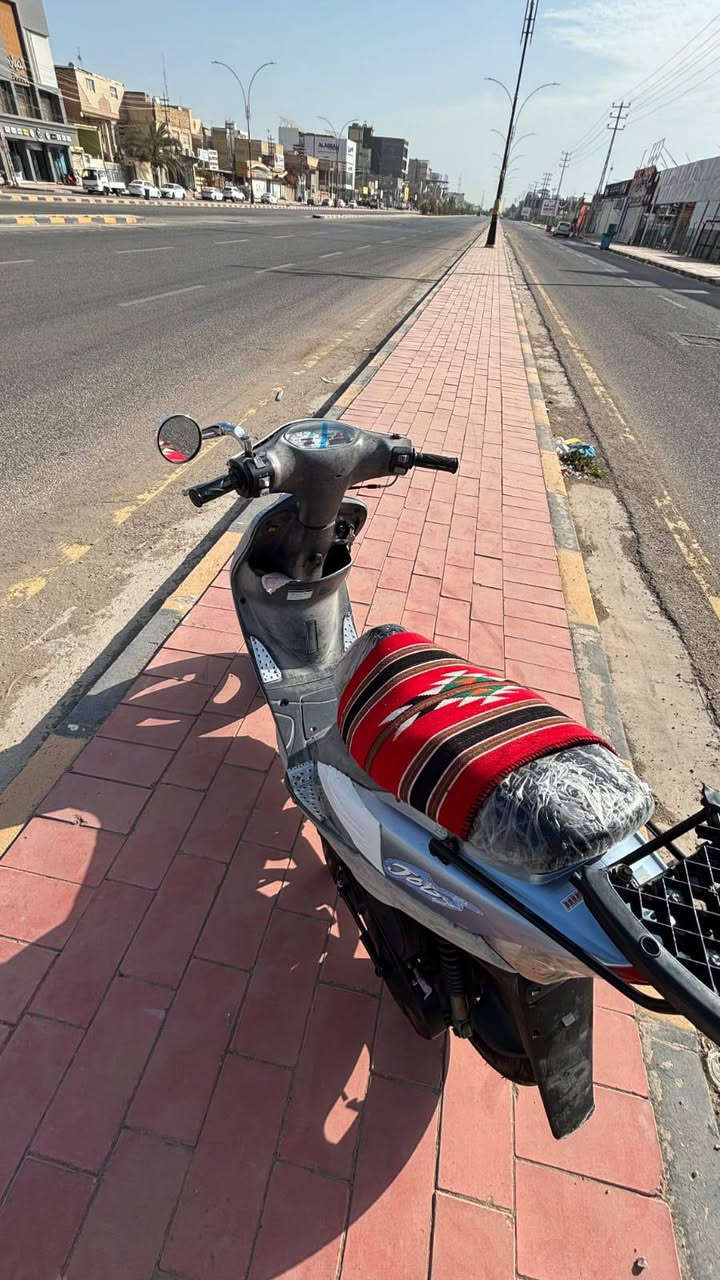 سلام عليكم
ماكس منغولي للبيع 

 1/ محرك برغي ما مفتوح بي وين متريد تفحص افحص 

2/ دراجه كله شغال بيها كهربائية نكرة سلف سنكات اشاير 

3/ صالنه FM

4/ السعر 600 وبيها مجال للشراي دراجه مانقصها شي كامله مكمله من كلشي وبيها هواي شغلات ماذكرتها تجي تشوف وتفحص بعينك

5/ مكاني نجف شراي اتصل ***********
