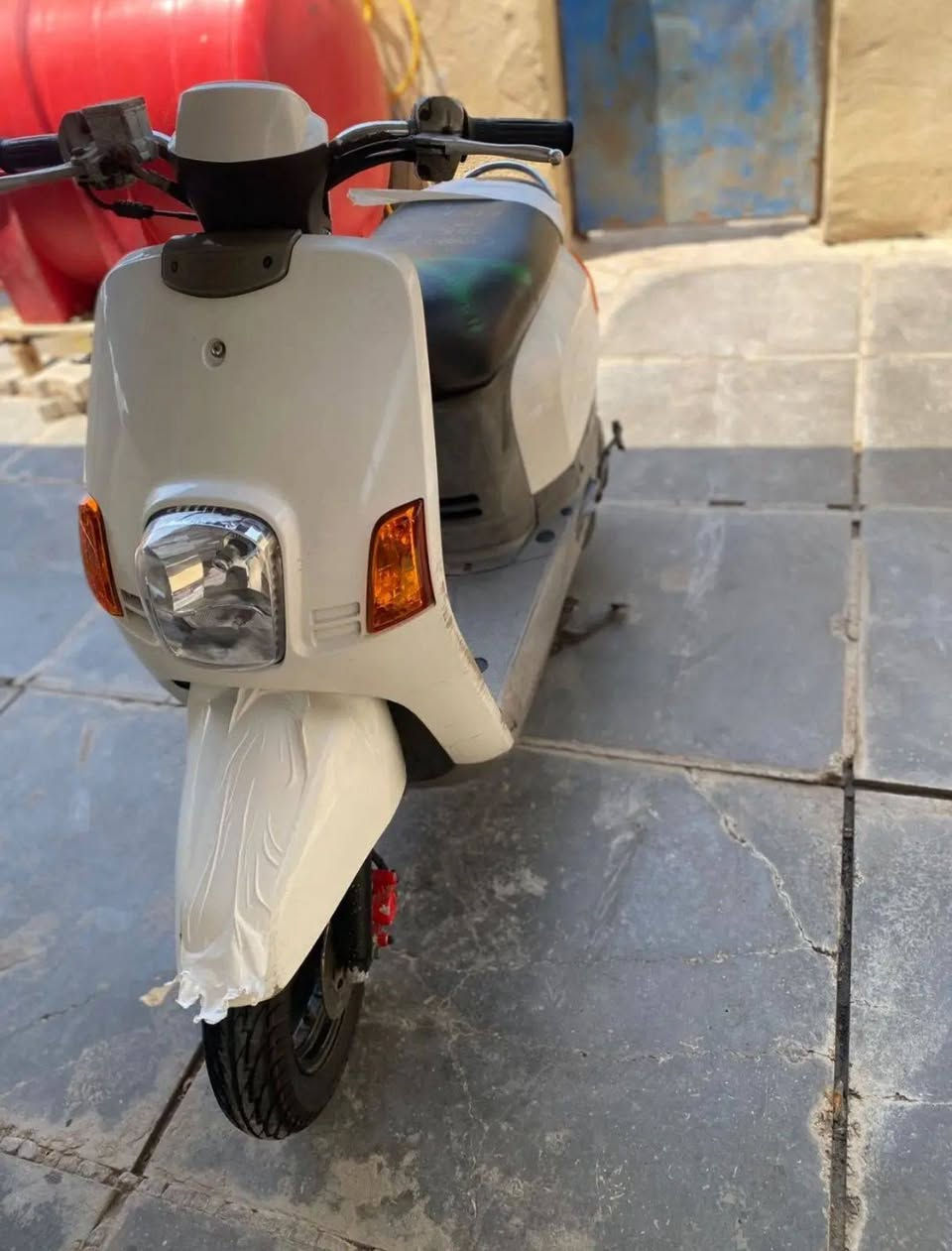 دراجه بوليسي رمبه كلشي ما بيه نقص ما مفتوحه لمكينه كلشي بلادي كفاله عامه رايدها بمليون و100وبيه مجال البصرة المعقل ***********
