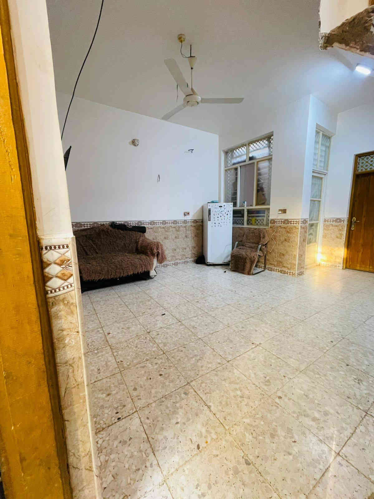 ماشاءالله … بــيــت 150 متر
سند 25 مداور بالتسجيل العقاري …
بناء طابوك اساس وسقف صب كونكريت 
بــيــت جاهز من كلشي وقريب لشارع الرئيسي …
غـــــــرفــتــيـــن صــــالـــه اســـتــقــبــال مــطــبـــخ تـــخــاريـــج 
عنوان البيت شارع المطار القديم شارع علكم 2 
السعر 65 ..
للاسـتـفـسار*********** واتــســاب +اتــصـال
