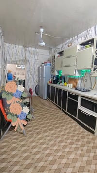 دارللبيع المساحه ٢٥٠ طابقين بناء اعكاده بناء قديم الواجه ١٠ جة اليرموك...