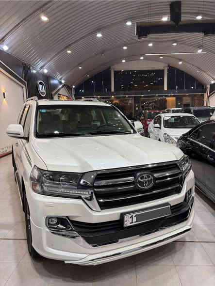 لاندكروز 2020 ساز
فئة الكراند تورنك فول
رقم بغداد
6 سلندر 4000
ماشيه 70 الف
سلايد
جنطه كهرباء
عداد ليزري
كشنات كهرباء
3 شاشات
شاحن لاسلكي
حساسات 
السياره بيها صبغ كلش بسيط بلباب الخلفي جهه السايق
السياره جاهزه من كلشي
مكان سياره بغداد الكاظمية
السعر 530 ورقه
***********
