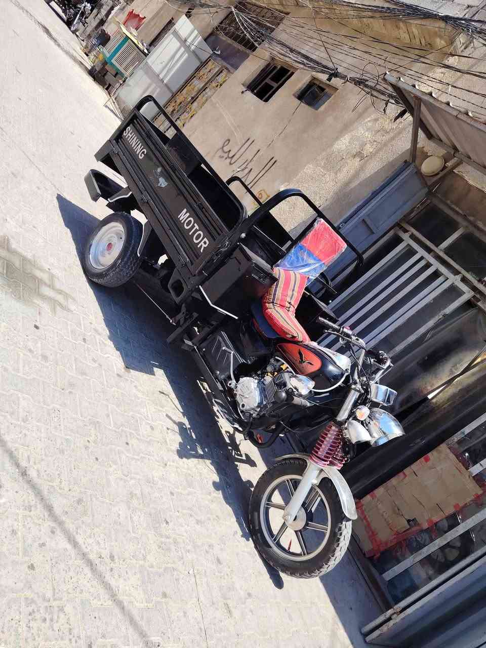 السلام عليكم ستوته جمره للبيع اوراق موديل 2022 طالعه بالشهر التاسع وكيلها علي متشي مقفوله رقبه وشاصي مكاني نجف شارع حنون السعر مليونين و300 بيها مجال بسيط حق الجيه***********
