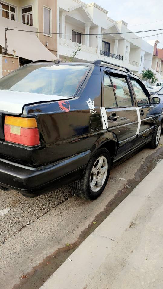 جیتا  مکینه 5 بزمار و 6 گێر
بە شە رتی دە عم و لێدران موس و براوە وە رگە ران هە موی بە شە رت مکینە گێر بە شە رت ئاڕم پلاستیک سلێمانی بە شە رت سعری کۆتای 17 گلا ***********//*********** Iran
