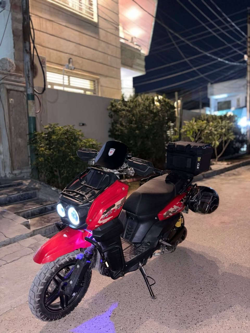 دراجة أباجي Full Red Edition – موديل 2025
- الإصدار: Full Red Edition
- الموديل: 2025
- قدرة المحرك: 3000 واط
- عدد البطاريات: 6 بطاريات
- سعة البطاريات: 32 أمبير
- التصنيف: جبلية وسبورت في آنٍ واحد.

المميزات:

- محرك قوي بعزم ممتاز يمنح انطلاقة سلسة وأداءً عاليًا.
- هيكل متين مصمم لتحمل الاستخدام اليومي والطرق المختلفة.
- تتحمل الأوزان العالية مع ثبات وأمان أثناء القيادة.
- مناسبة للطرق المعبدة والوعرة بفضل تصميمها الجبلي والرياضي.
- إصدار Full Red Edition بتصميم أنيق ولمسات رياضية مميزة.
- موديل حديث 2025 يجمع بين القوة، الأداء، والشكل العصري.

دراجة تجمع بين القوة، التحمل، والمظهر الرياضي، وتناسب من يبحث عن أداء اعتمادي واستخدام يومي أو مشاوير طويلة بكل ثقة.
للتواصل ***********

