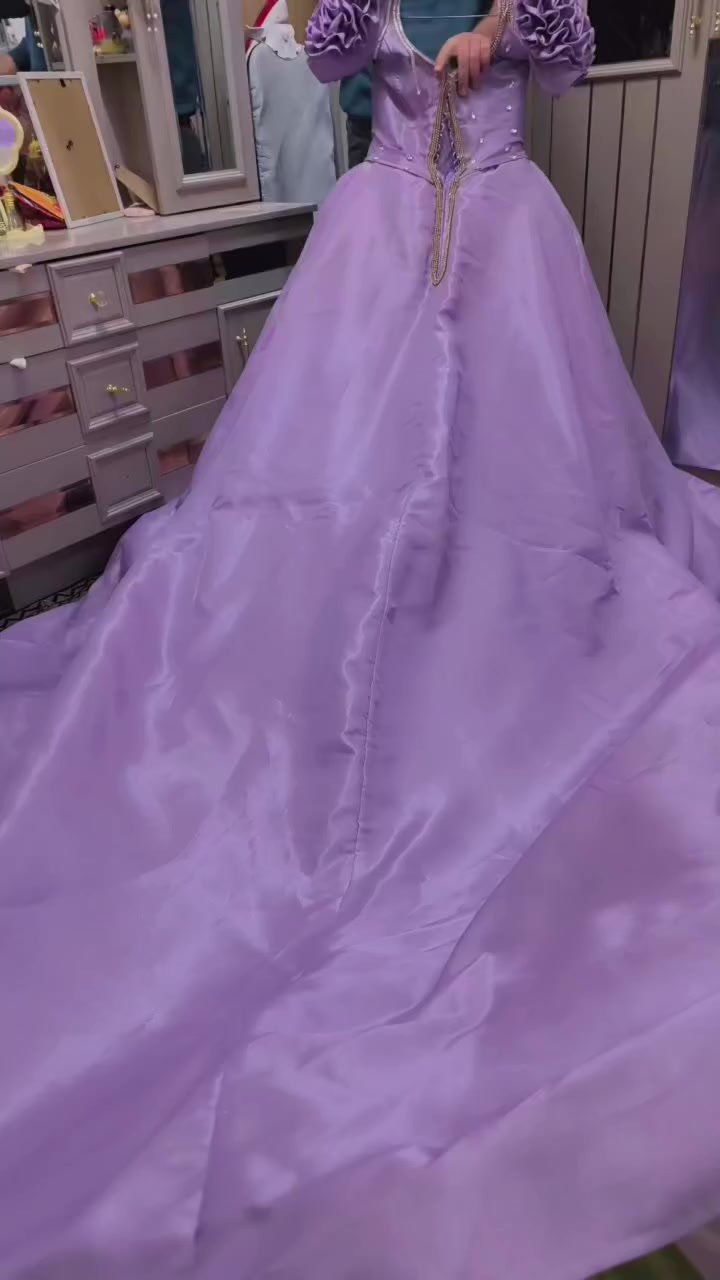 سلام عليكم بنات حبيباتي عندي بدله مال عرس تجنن والله اريد أبيعها ب ١٠٠ وبيها مجال مكاني بغداد الدورة والي قريبين من الدورة احنه نوصله  بلاش بس الي بعيدة هي تأخذها


**إذا كنت صاحب هذا الإعلان وتريد حذفه لأي سبب، رجاءا أرسل رسالة إلى الدعم الفني**