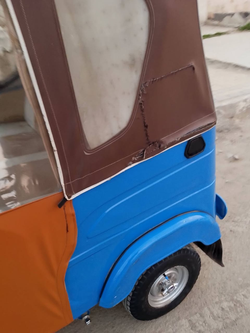 تكتك للبيع موديل 22شهر 11ميكانيك مفتوح شركه مكاني بغداد الكماليه ليريد الشراي يتصل ويدلل هذا رقمي ***********
