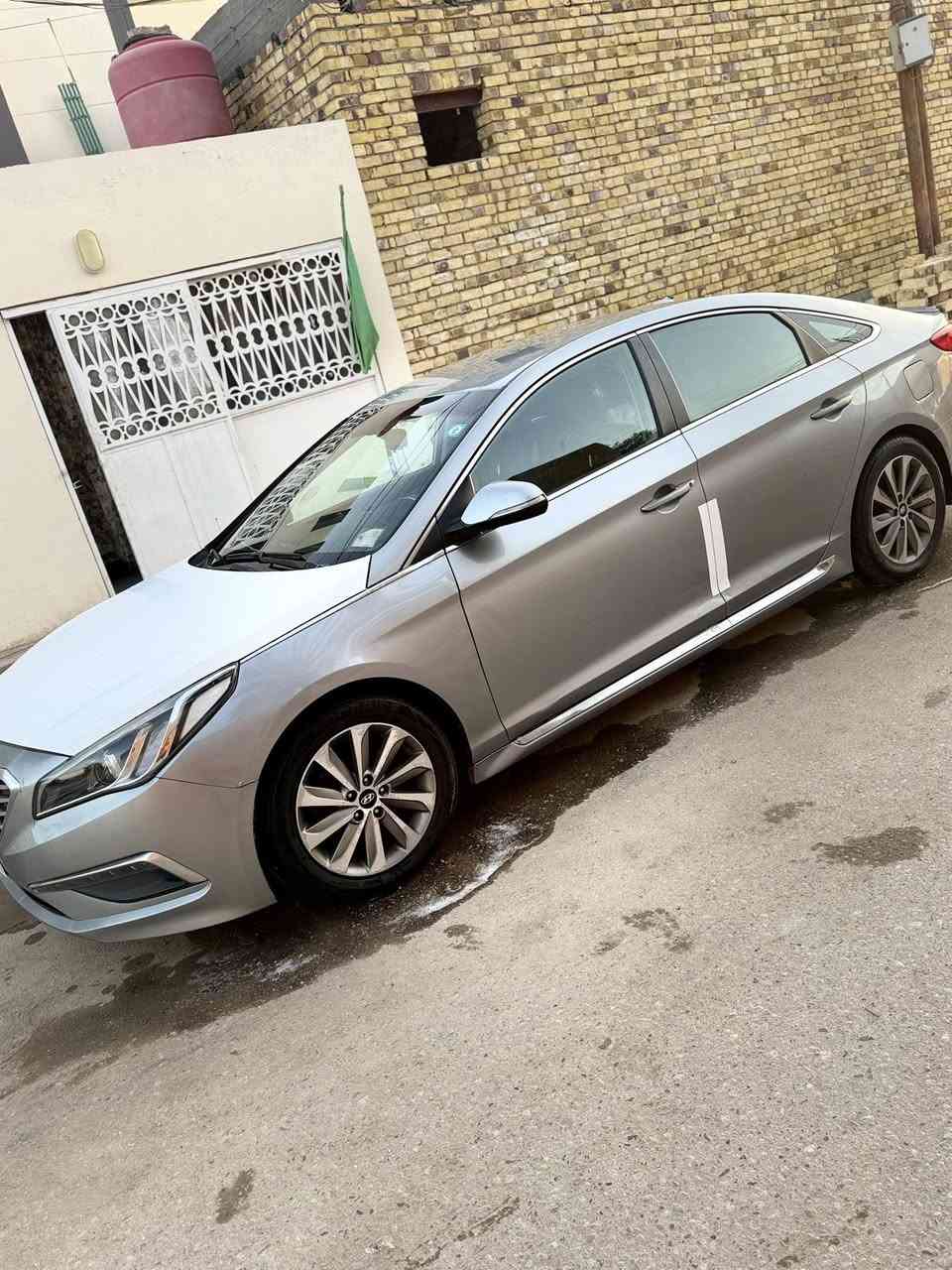 السلام عليكم سياره سوناتا للبيع رقم بابل انكليزي بسمي هزه جديده السياره امريكي قطعه تبديل فقط وقطعه صبغ ماشيه 93 مكينه لا تنقص ولا تبخر وما مفتوحه والسياره نضيفه وما متعوبه

وشاد بجم كوري  ابو الد و لايت نهار مشالله معروضه ب113 وبيها مجال وعليها ادامه كامله من تخم تاير وحداديه وبلكات وكلشي جديد ولحد قبل يومين باتري جديد شديت مكاني الديوانية متواجد خاص وتساب ***********
