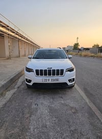 شيروكي • ٢٠١٩ • بلاك توب