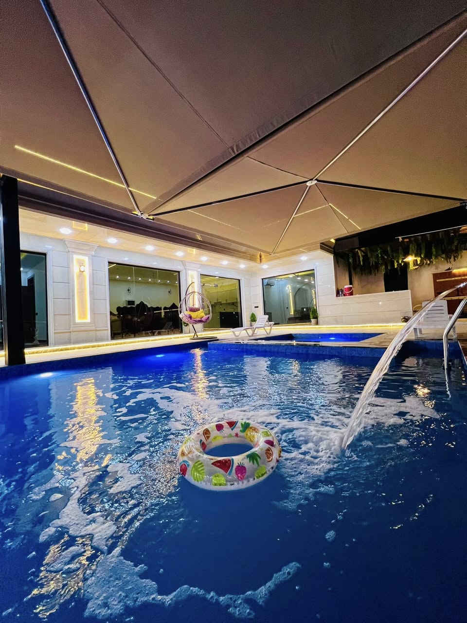 هلاً وسهلاً بكم في مزرعه  رامسر🌴
الايجار اليوم بنضام الشفتات 

            🫰فقط عوائل🫰

     [متوفرة في تطبيق اجرلي ]

🔴 مسبح كبير ومفلتر 🏊‍♂️🏊‍♂️

🔴مسبح خاص الأطفال 🏊‍♂️🏊‍♀️

🔴جاكوزي تحكم و موسيقى 🛀🛁

🔴 تحتوي المزرعه على2 غرف  منام وصاله مكيفه كبيره ومطبخ مجهز بالكامل وحمامات غربي ⛺️

🔴إنترنيت 24ساعة🛜

🔴 باربكيو مخصص للشواء 🍖🍗

🔴مكان مخصص الألعاب الأطفال 🛝

🔴 صاله خاصه للالعاب البليارد 🔴ومنضده و الفيشة 🎱🎱

🔴حديقة واسعة 🏞️

🔴 جلسة عربية 🏛️

🔴 حديقه خاصه لالعاب الاطفال 🛝🛝🛼

🔴 حدائق ومساحات خضراء واسعه 🏞️🛤️

🔴 كراج كبير للسيارات 🚘🚙

🔴كهرباء 24 ساعة ⚡️

🔴 جلسات خارجيه 

🔴 كهرباء 24 ساعه 

🔴 اقامه حفلات اعياد الميلاد 🎂

🔴فقط 15 نفر 🙇🏼‍♂️

🔴 للحجز والاستفسار يرجى مراسله الصفحه او الاتصال على الرقم

☎️***********
