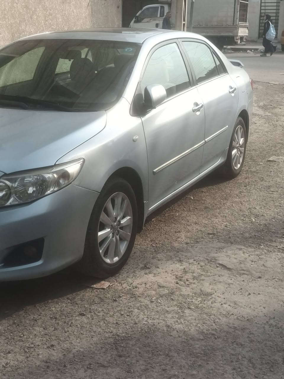 السلام عليكم كورلا خليجي ٢٠٠٩
سلايت تحكم مري تبريد بيانو صاج جام كهرباء 

وباقي مواصفات الكرولا معروفه 

بيها طخه باب عكس السائق لا دواخل ولا تكمه
***********
