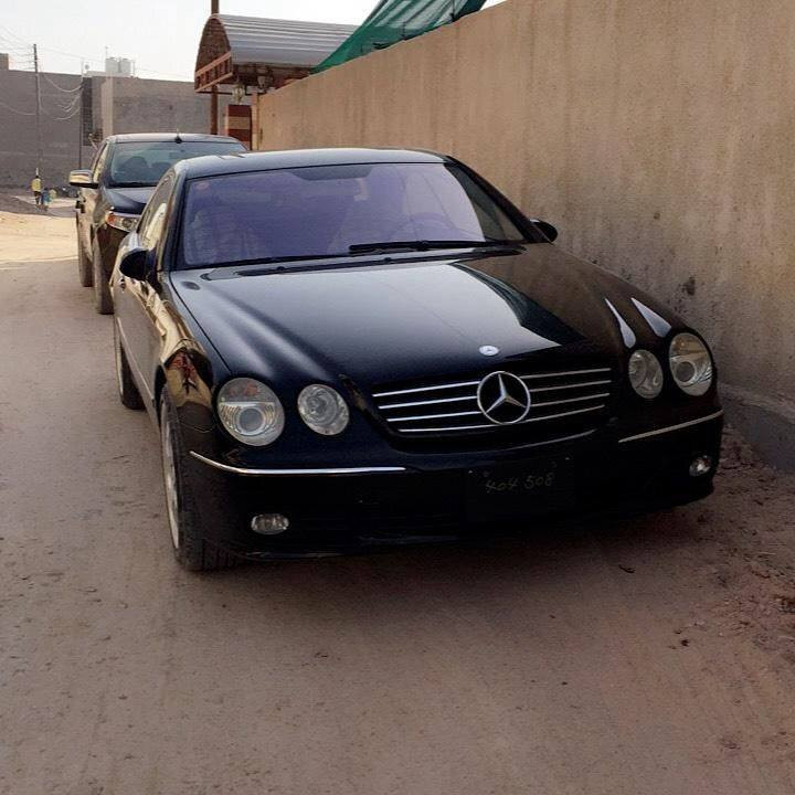 السلام عليكم للبيع مرسيدس CL500 2005 بدون رقم بيها استماره تسجيل جديد قرار ٤٨ نقص حداديه اماميه وباور بيها نواقص بسيطه  مكان البصرة السعر ٥٥ وبيها مجال للشراي للاستفسار الاتصال***********
