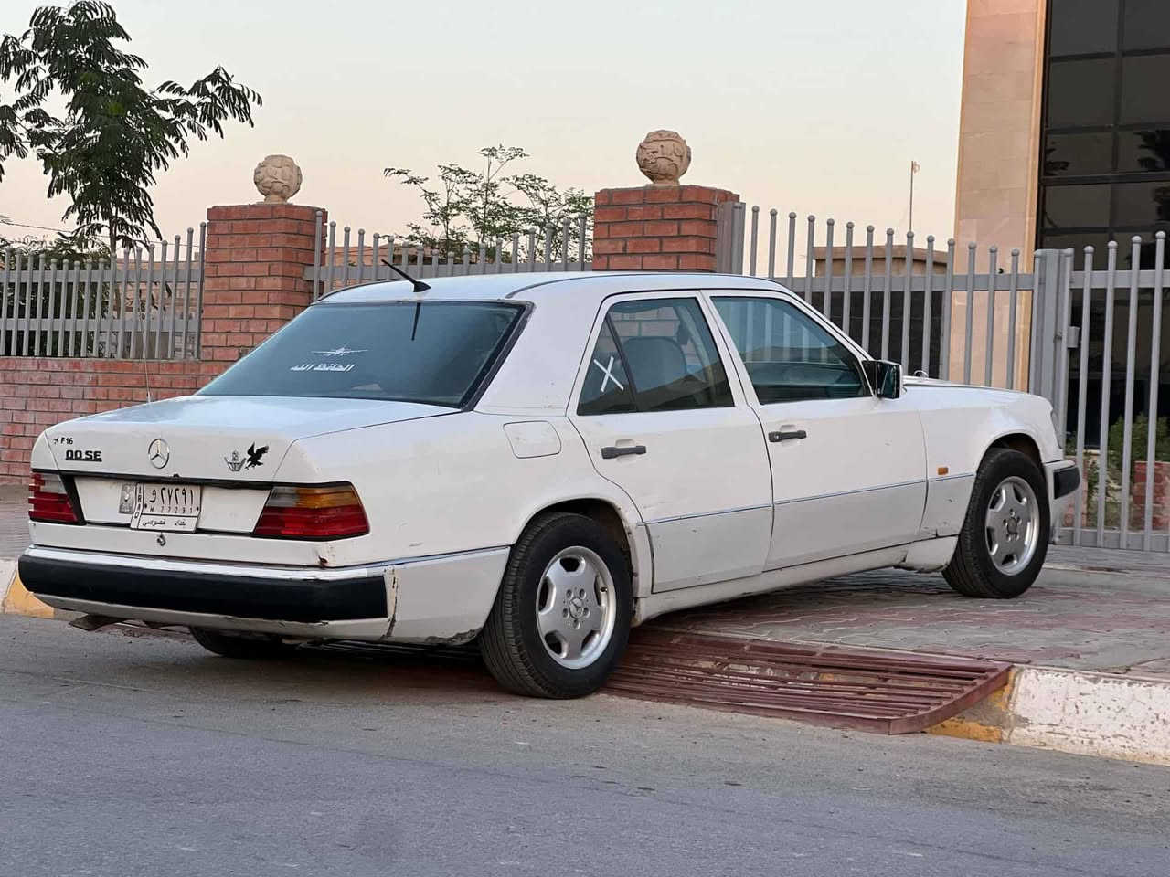 مرسيدس دب88
مكينة محور vvt2500
مكينة وكير مكفول
سنوية لغاية 2028
قواعد دبلات معمرات
سيارة محدثة 94
تخم تايرات جديد +باتري شهرين صارله
دهن ،بلكات قبل اسبوعين 
نواقصها كهربائيات فقط(طوافه+كيج سرعه)
شرط التحويل والغرامات
مكاني ديالى 
السعر 40وبي مجال بسيط ! 
للشراي فقط رجاءا ***********؟
