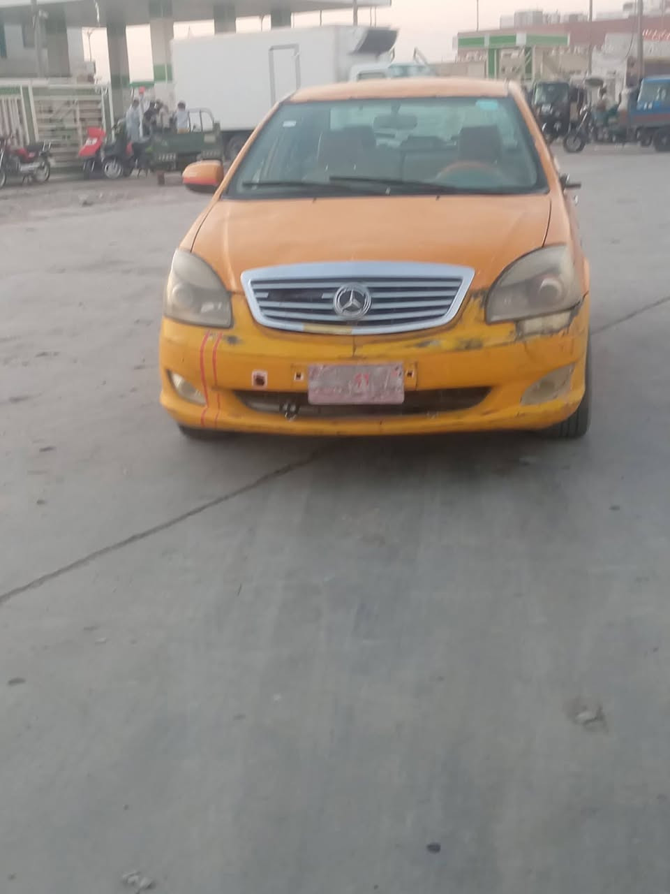 جيلي للبيع موديل 2012 راعيهة موجود ريد مداور سياره حلوه ونضيفه كير مابي شي مكينه بيه خيط بخار سعر 18 بكان سياره الكوت ***********
