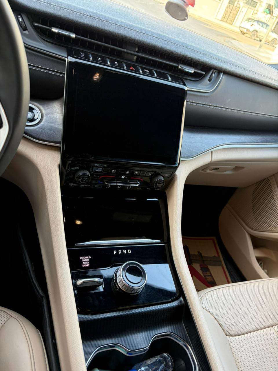 Jeep grand cherokee L limited  2024 فول فول قەپات مواسەفات دوو پارچە بێ ژوورێ بێ ئێرباگ21 میل رۆیشتوە. ٣١٧ وەرەقە
0750 580 3446

سیارة کلش نظيف فول فول ليمتد L  بيها قطعتين بدون ارباگ بدون دواخل أربيل, العراق
