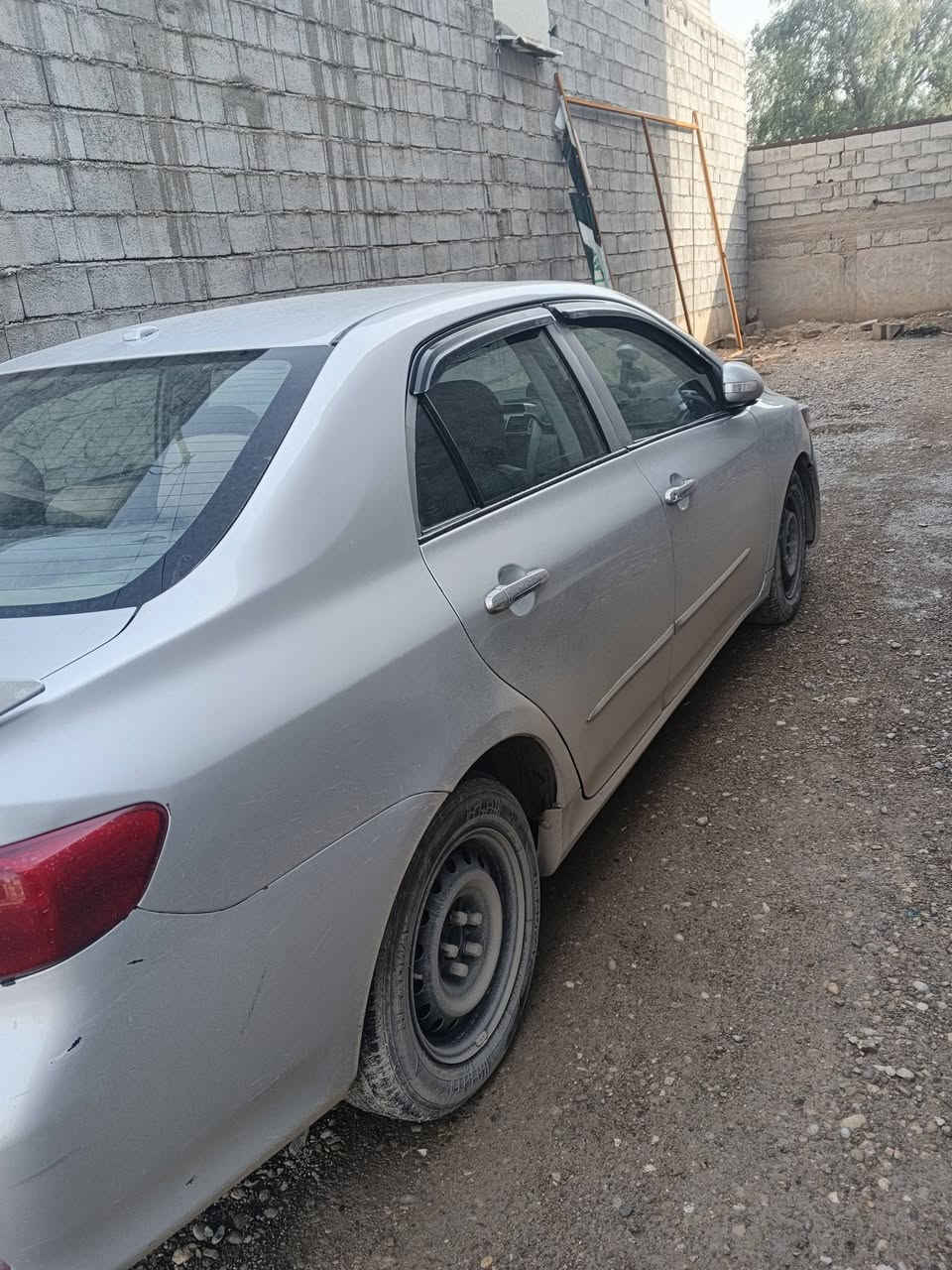 السلام عليكم كورولا موديل 2009 ورد امريكي مصبوغه عام السبب لان جارده فيديو دليل  محدث بجم 2013 الحادث جاملغ الخلفي مثل ما وضح النقطه الحمره  3 اشباره السياره كير مكينه جديد ماصار شهر من مبدلات صدر امامي خلفي جديد السياره كلش جديد ونضيف والعنوان ديالى تقاطع القدس السعر 97 مجال بسيط ***********
