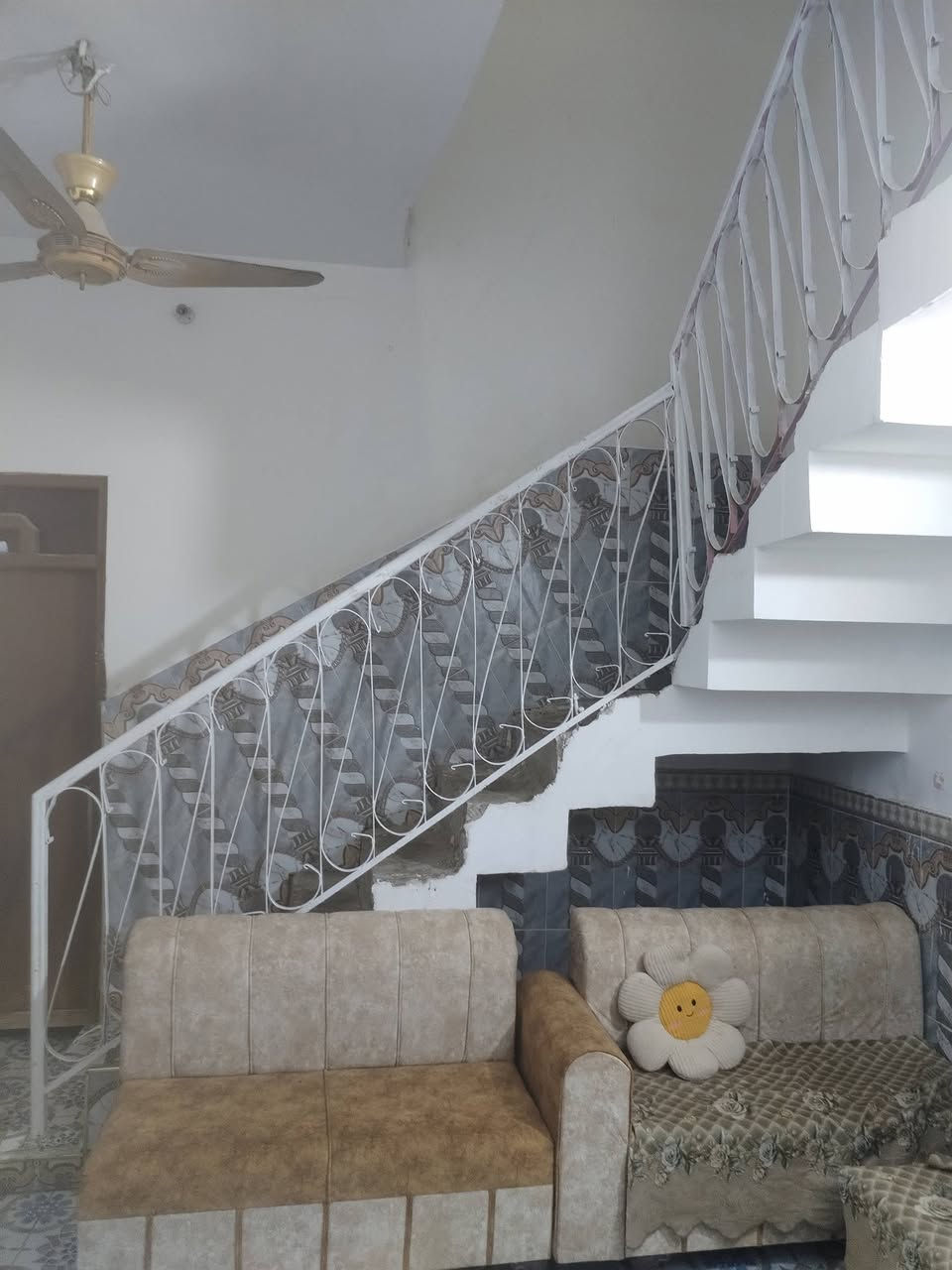 💎🔹مكـ✯͜͡المصطفى𝄠ـتب▪️💎

((بسم الله الرحمن الرحيم))
🏡     🏘      🏚 

السلام وعليكم

#يوجد_مشتمل للبيع 

#العنوان  الفلوجة 
#في حي الشهداء منطقة ال 10 الف 

✅المساحة :  110 m
غرف عدد 2
استقبال 
صالة 
مناور 
مطبخ
صحيات  
  
                       #بناء 🧱 : بلوك 
      
     #شارع 🏞️⬆️⬆️ : 8  m نافذ على ال 40

  #السعر_محدد_من_قبل_البائع 
           
        ⚖️⚖️   نوع الملك : طابو صرف تحويل مباشر  🏙 

السعر = 68 مليون  وبي مجال بسيط 

       

♦️الاستفسار 📥 عنوان المكتب شارع المنجزات محطه 

للاستفسار : مراجعة مكتب المصطفى 

  #السعر_محدد_من_قبل_البائع

🥇#مكتب_المصطفى_للعقار 

💯علماً البيت جاهز للسكن🗣️
     
        ((شعارنا المصداقية)) 
،،،،،،،،،،،،،،،،،،،،،،،،،،،،،،،،،،،،،،،،،،،،،،،،،،،،،،،،،،،،،،،،،،، 
📬فقط ارسال المعلومات  على الواتساب او الاتصال على هواتف المكتب 

🤳متابعة الصفحه يصلك كل ماهوة جديد
⏪ملاحضه: السعرالعقار  يحدد من قبل البائع

  🏘️بيع وشراء الأراضي السكنية والزراعية وكافة

 العقارات🏘️🌐Anbar Fallujah_ الانبار الفلوجة🌐.

       ((««نستقبل هواتفكم على لارقام التالية»»     
       {{  © المحامي ياسين رافع العيساوي ©}}           

***********   واتساب + اتصال 
***********    اتصال هاتفي كورك + واتسا
