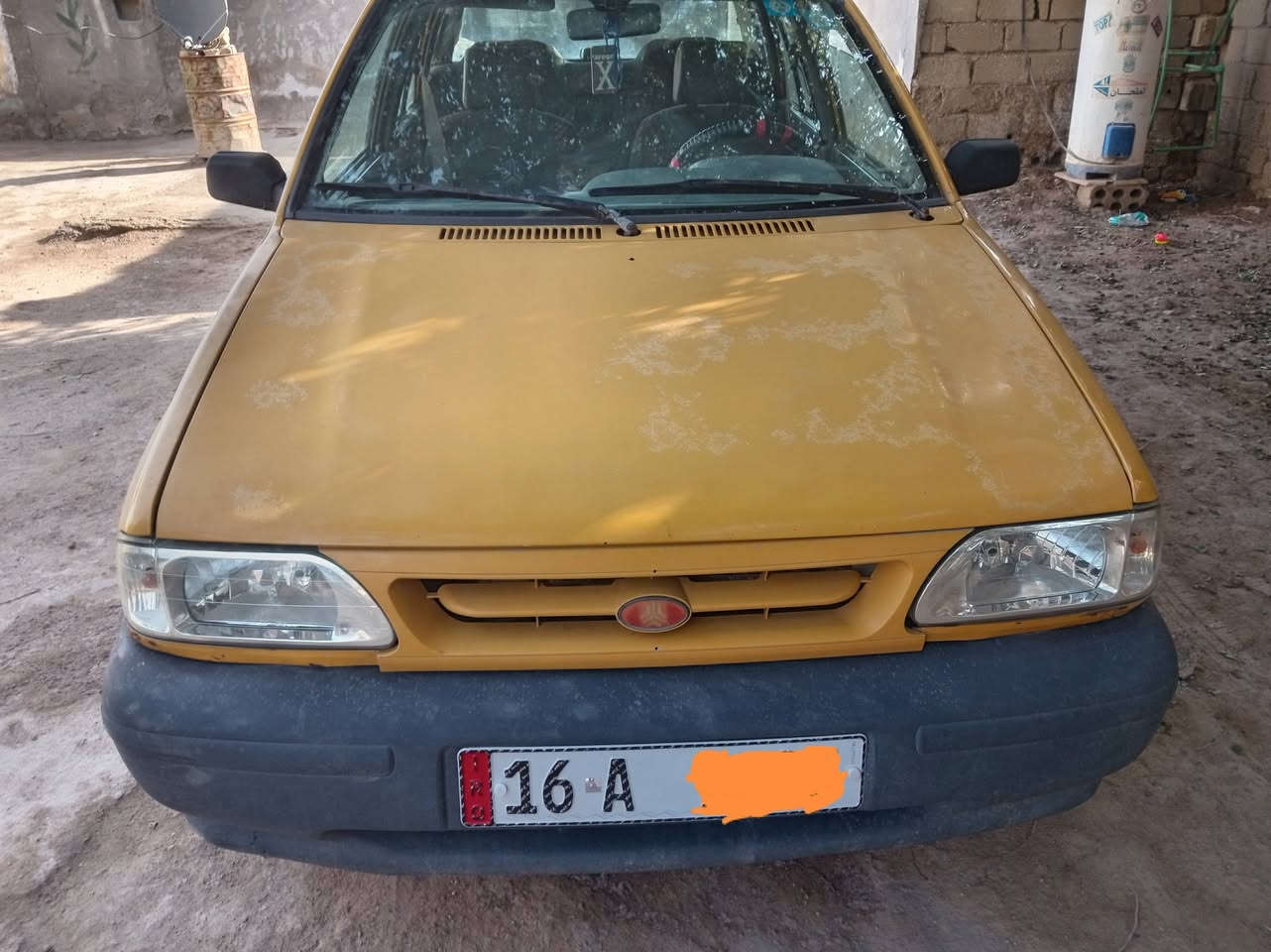 السلام عليكم  سياره سايبه البيع موديل 2013 سياره مكفوله من ضربه من تبديل رقمه قادسيه 16نكليزي السياره بسمي سنويه ال30 مصفره هيهه وقرامات السياره مامطلوبه الو ربع تخم تاير جديد حداديه جديده   كير مكينه مكفولات مكانه الديوانية  قضاء عفك السعر 34 وبيه مجال اتصل علا الرقم ***********
