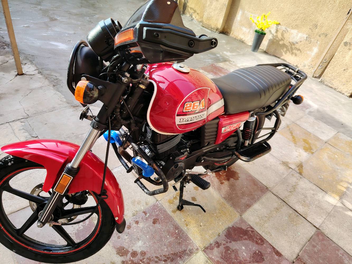  سلام عليكم دراجه لبيع رقم وسنويه بسمي نجف نكليزي مداور ثاني يوم دراجه جديده كلشي معايزه مديل 23 سعر 2250 وبيه مجال حك جيه مكان نجف كوفه حي ميسان محرك 200 رقم ***********