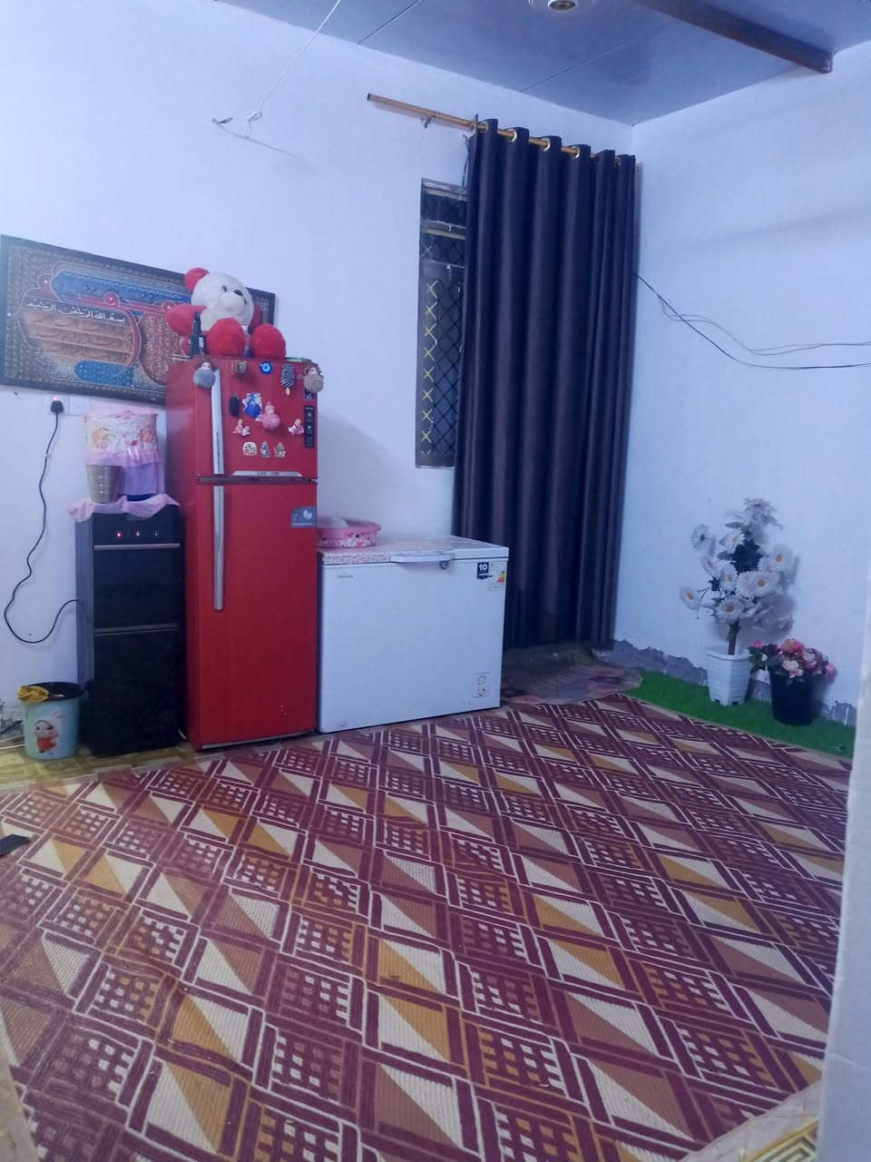 بيت للبيع ١٠٠متر زراعي قرار ١١٧سقف سندويج كاع صبه سعره ٤٠وبي مجال بسبط دور صحه ثانيه قريب لامانه *********** قطعه ١٠٠متر للبيع سعره ٢٠وبيه مجال بسبط ***********
