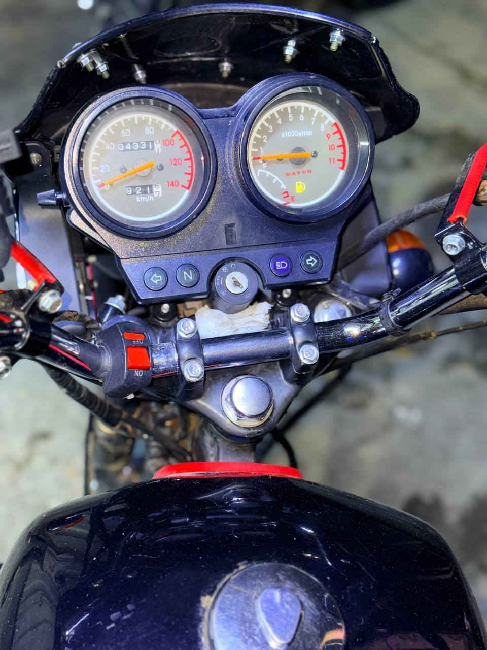 دراجة دايوان جبلي 
رقم بغداد 
موديل 2024 ونازلة بشهر 11 سنة 2025
نظيفة ما مبدل اي شي بيها 
مكينة مكفولة
  2مليون و 600الف وبيها مجال حك الجية
العنوان بغداد 
للاستفسار مراسلة او اتصال ع الرقم 
***********
غير متواجد ع الفيس بوك
