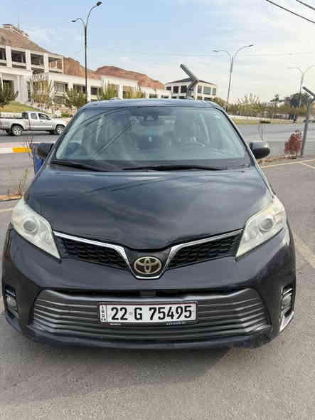 سلام عليكم 
سيينا 2020  لون اسود
194 كيلومتر ماشي
 سيارة نضيفة سلايت كوشن جلد
ابواب كهرباي 
حاديث اليمين بس الجاملاغ باب 
شوف رقم شاصي
مكان زاخو 
سعر 245 بها مجال بصيط
***********
