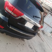 جيب كراند شيروكي +9647884350746م/2013  5700...V8 طيارة يعني  فوووول مو...