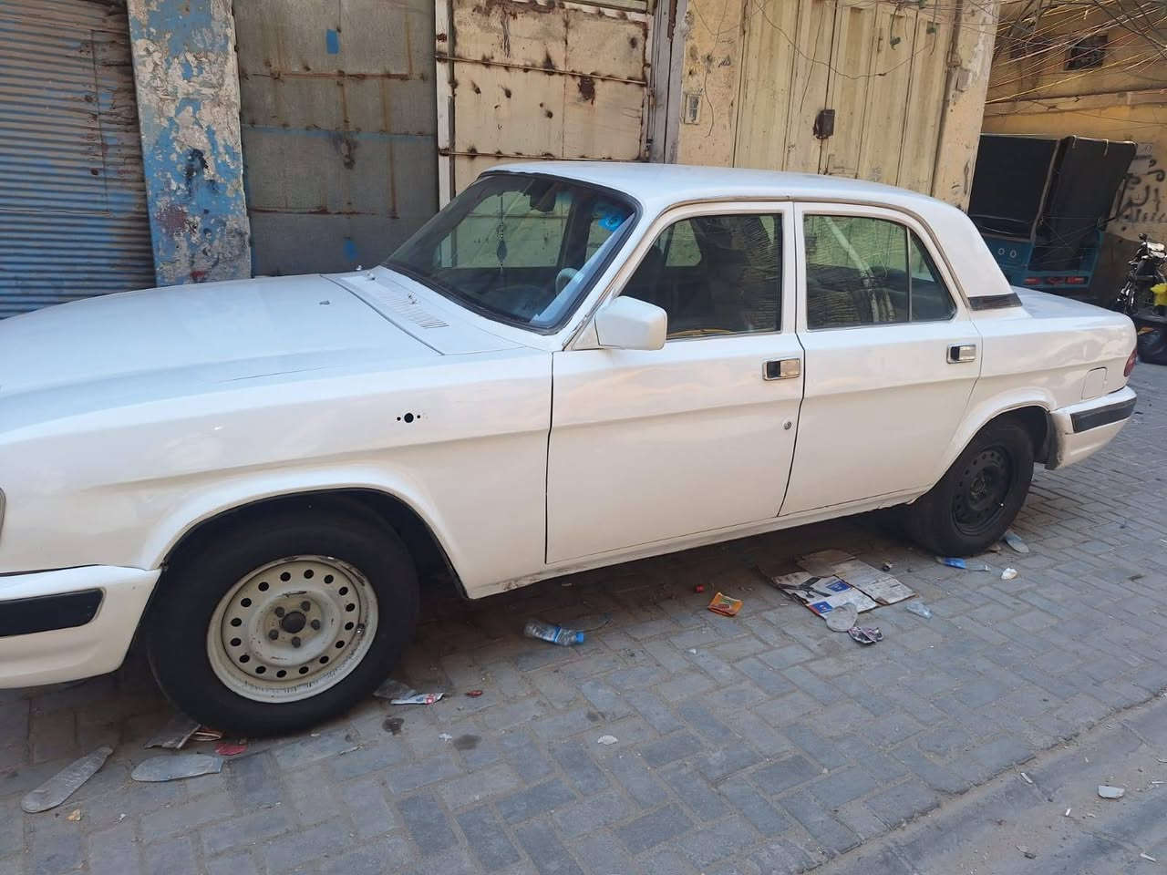 سلام عليكم فلوكه موديل ٢٠٠٢ سياره جاهزه مابيه اي نقص سعره ٣٨ وبيه مجال بسمي السياره رقم جديد سنويه جديده ***********
