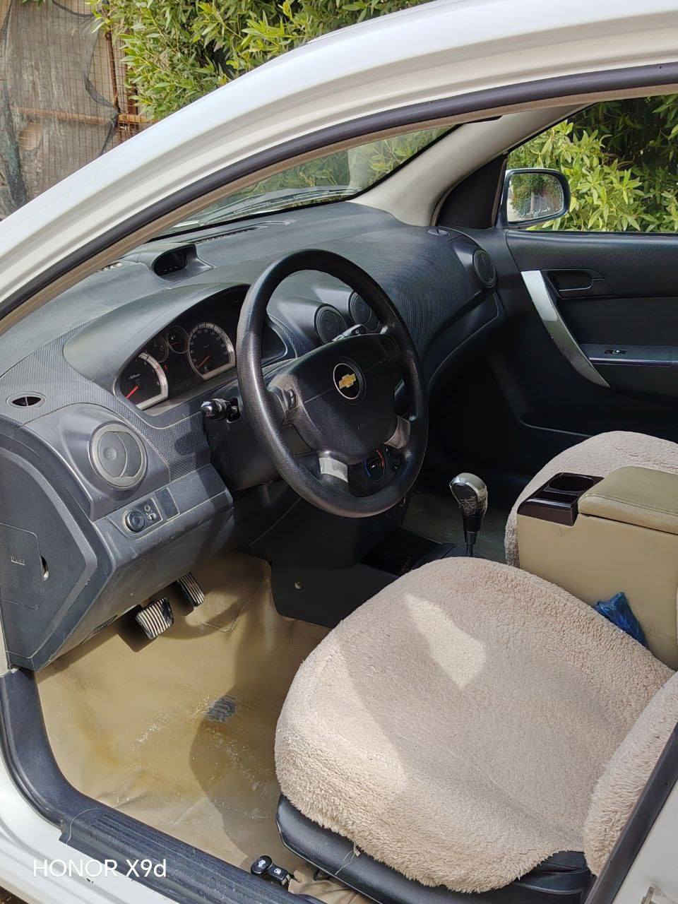 سلام عليكم سياره افيو موديل 2013
حداديه مكفوله تبريد كير  كلشي بيه مكفول مكينه تنقص دهن شي قليل جدآ سعر 78 
مسويله سيرفس كامل
بيه اربع قطع صبغ بدون ضربه  
رقمه نجف سياره بسمي سنويته تنتهي ب2031 سياره كلش نظيف شوفة عيونكم  (لل اتصال ***********)
ما تواجد عل وتساب ولا عل ماسنجر 
عنوان نجف حي الزهراء
