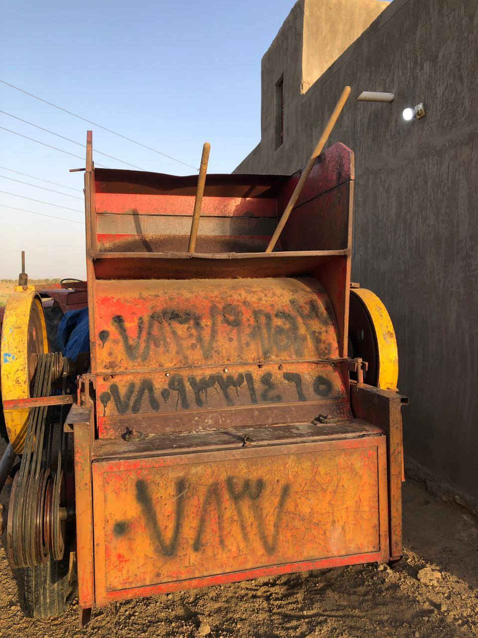 من رخصت الدمن كاروبه عنتر 71موديل 83جهاز رفع وكير واكسن وتخم تايرات جديد محرك لا تبخير ولا تنقيص وبم ونزلاز جديد شرط مقدم جديد وباور مع كاروضه تركي اصلي عزلت بذور موديل2014 مكانه السماوه سعر 6ونص بيه مجال رقم***********
