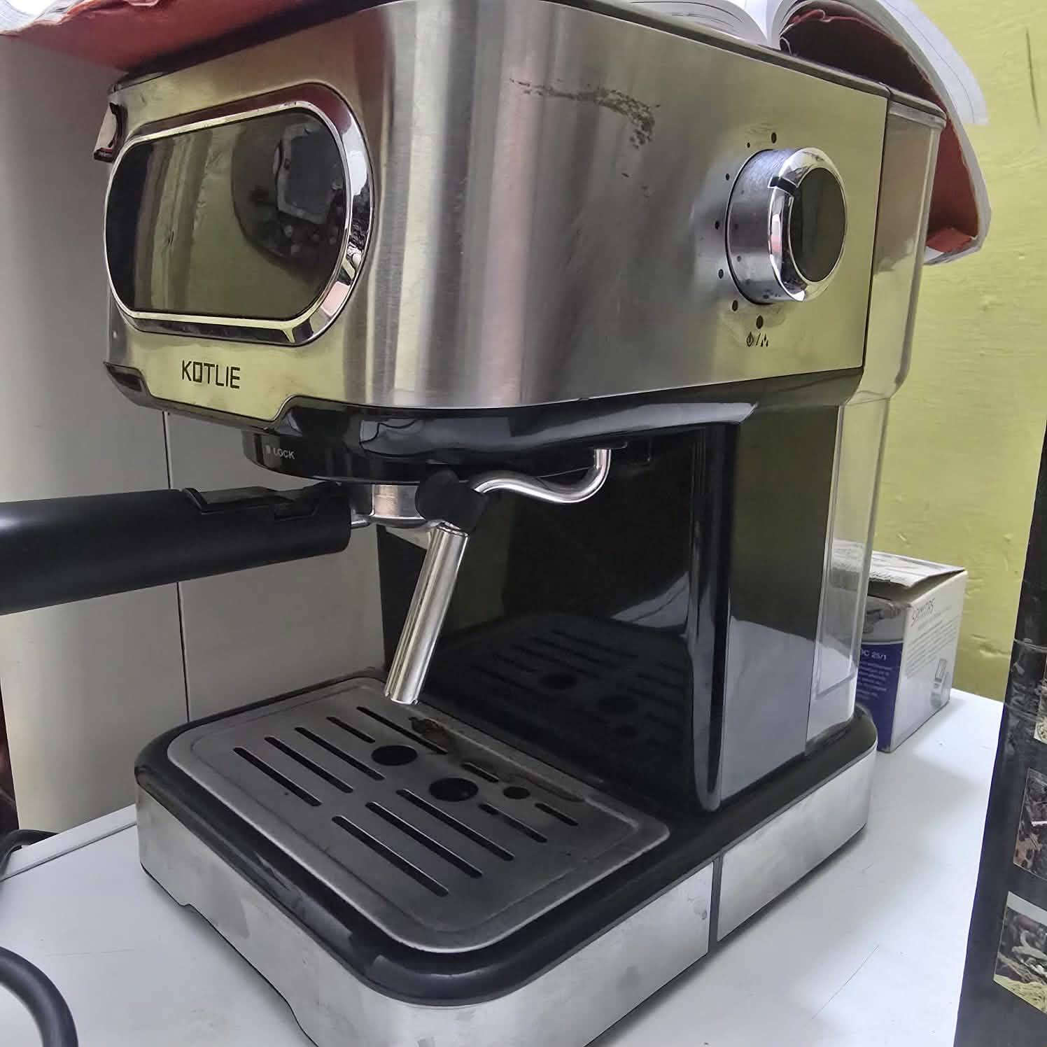 غراض بيت للبيع تخم تركي وغرفه نوم مال طفال تركي ومحظرت قهوه معصارت فواكه سعرهم خاص


**إذا كنت صاحب هذا الإعلان وتريد حذفه لأي سبب، رجاءا أرسل رسالة إلى الدعم الفني**