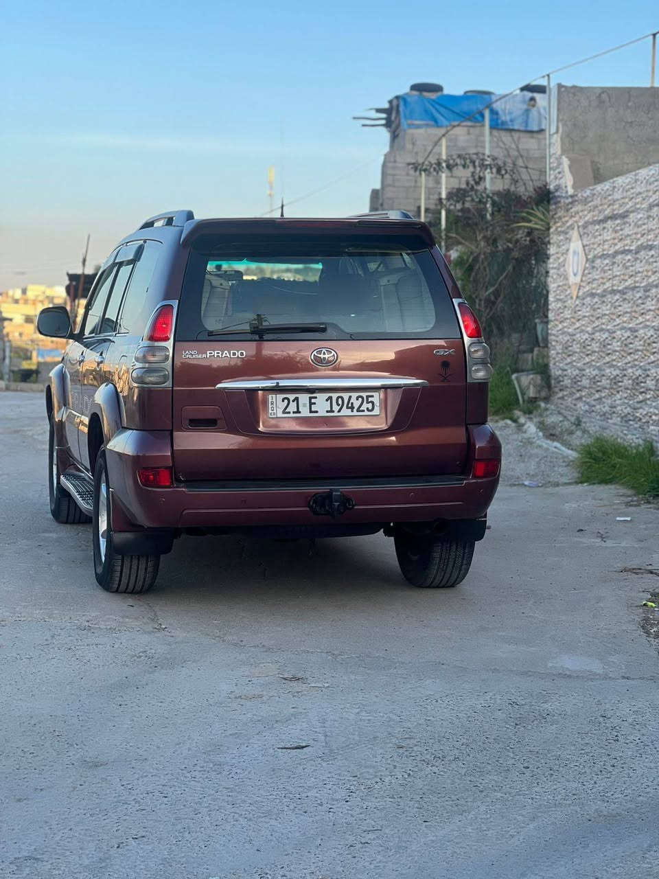 السلام عليكم للبيع برادو موديل ٢٠٠٥ حجم المحرك ٤بستن ٧راكب ٣قطع تبريد دبل اكسن رقم وسنويه جديد بسمي شرط التحويل طخم تايرت جديد السياره بدون صبغ بدون ضربه ماعده بونيد جارد وبختو بدون ضربه ماشيه ٢٤٠ حقيقي  السعر اتصال عل صاحب سياره اني مكلف بل نشر  سياره حيل نضيفه ومال بيت  ***********//***********
