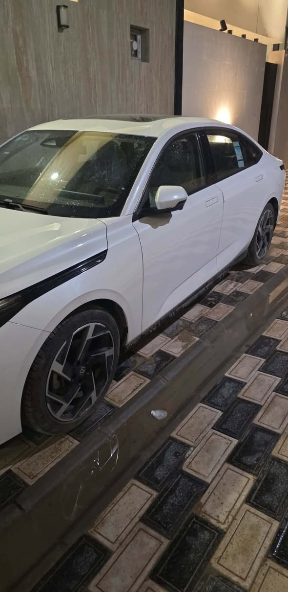 شانجان ايدو بلاس لامور للبيع سياره مكفوله كفاله عامه رقم بغداد تحويل ثاني يوم فول الفول ماشيه 10 الاف 
سعرهه 25 مليون ومجال بسيط 
***********
