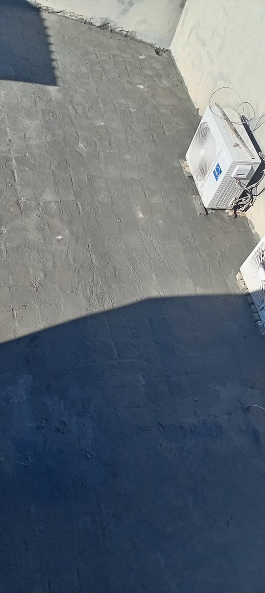 سلام عليكم. يوجد كادر متخصص بتنضيف الصطح وتشربت الصطوح وايضن تصعيد مواد للاستفسار الاتصال على الرقم ***********
